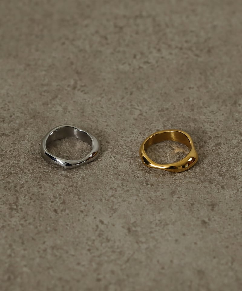 金属アレルギー対応 ニュアンスウェーブピンキーリング 4号