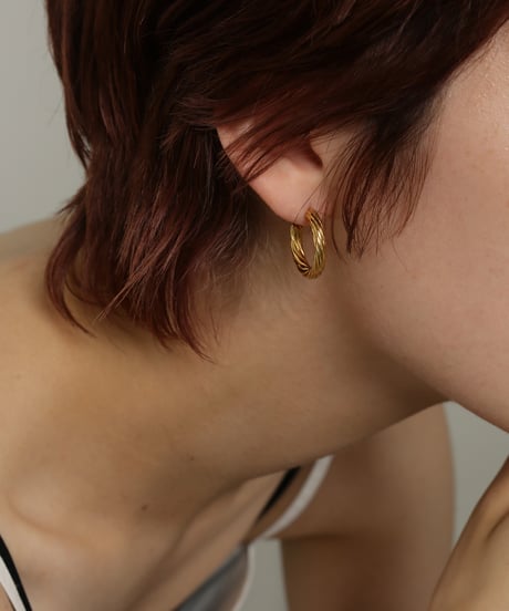 金属アレルギー対応 ツイストフープピアス サージカルステンレス swp07085ogg