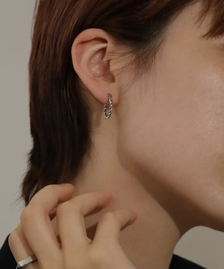 金属アレルギー対応 ツイストフープピアス サージカルステンレス swp05125ogg
