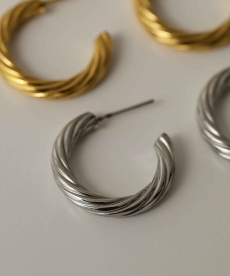 金属アレルギー対応 ツイストフープピアス サージカルステンレス swp07085ogg