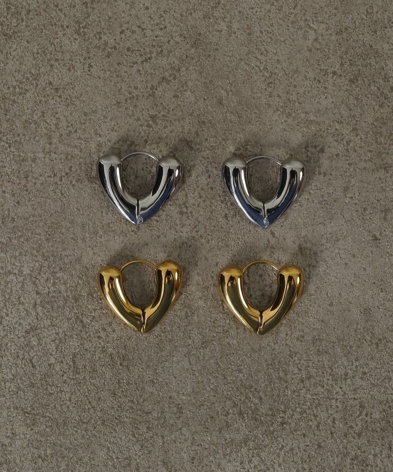 金属アレルギー対応 ボリュームハートモチーフピアス サージカル