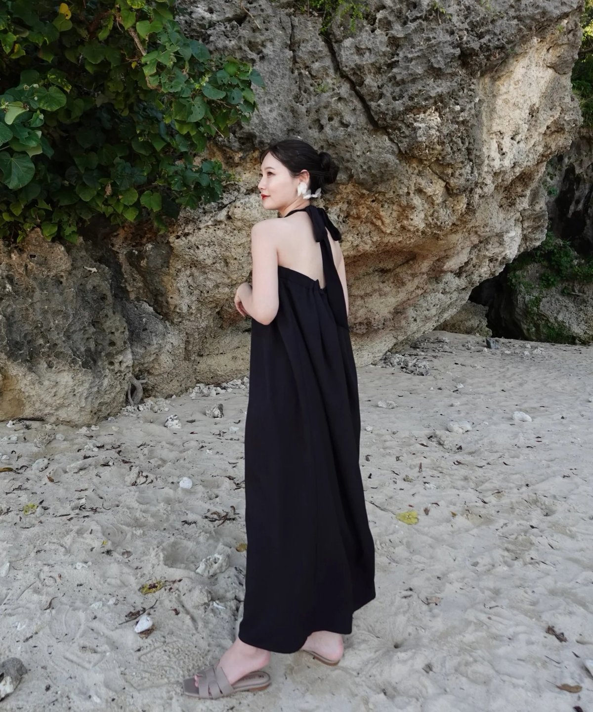 Acka.resort back open dress