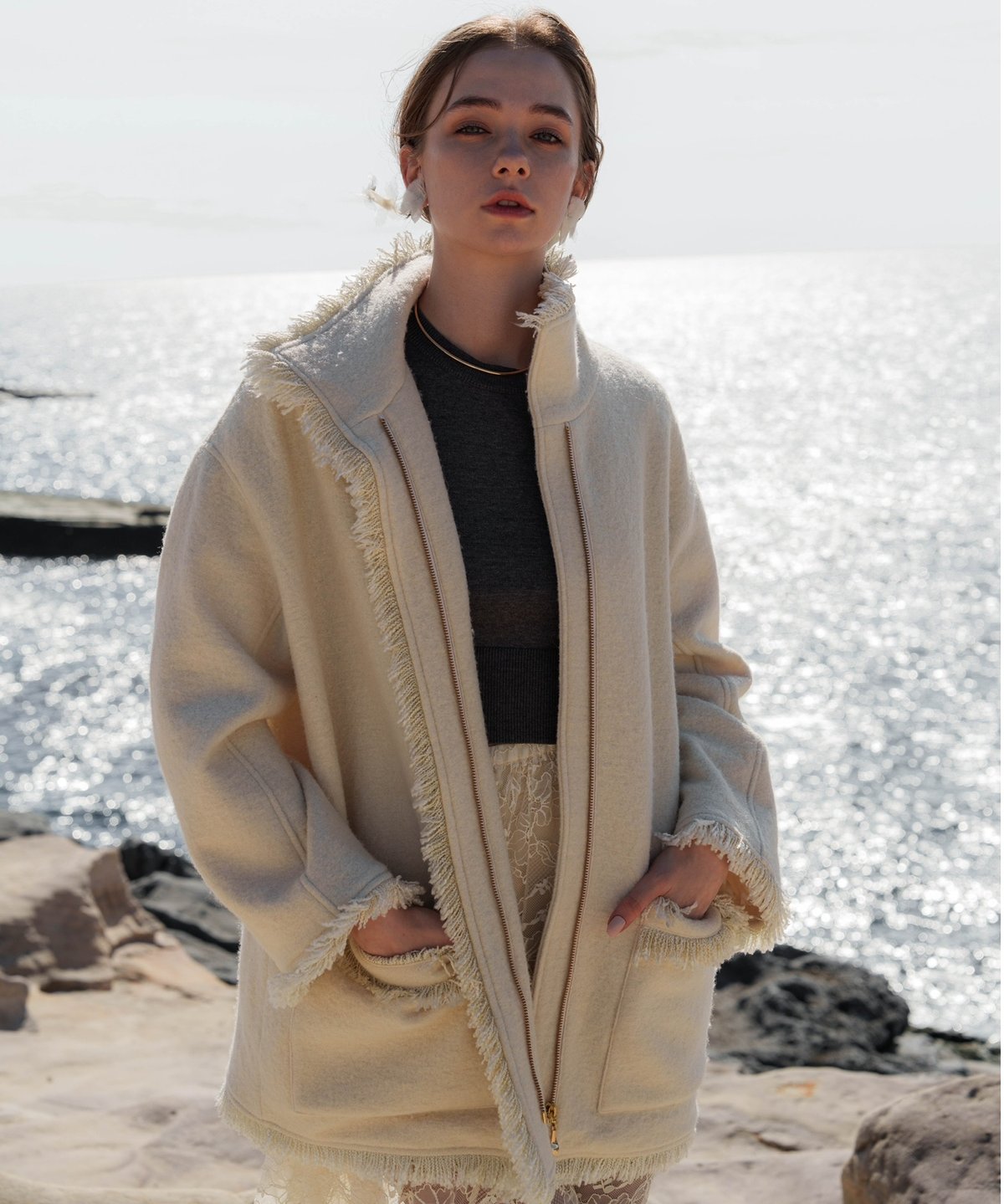 stand collar fringe coat | Acka.| エーシーケーエー|公式オン stand collar fringe coat | Acka.| エーシーケーエー|公式オン