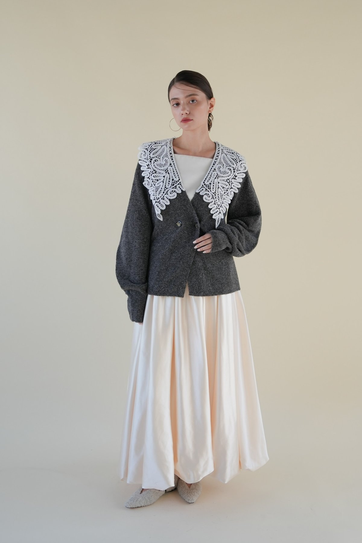 balloon form satin skirt | Acka.| エーシーケーエー|公式オン balloon form satin skirt | Acka.| エーシーケーエー|公式オン