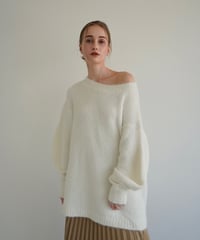 round sleeve knit（white）