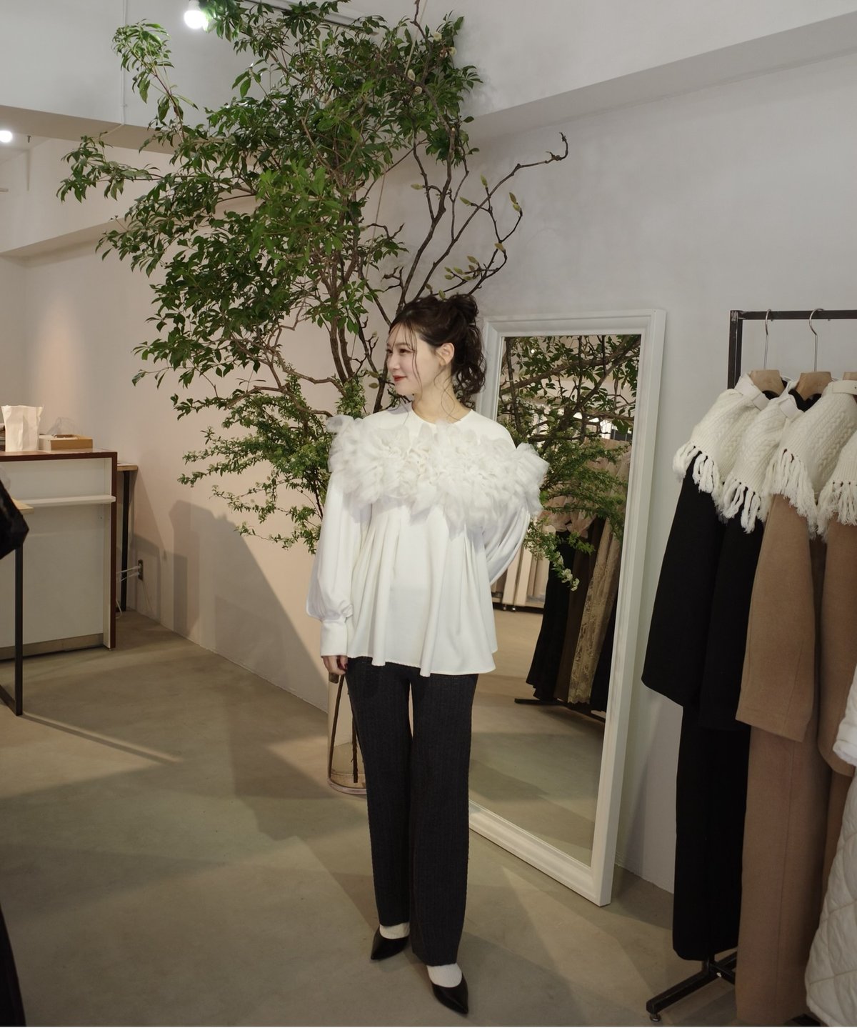 tulle off shoulder blouse | Acka.| エーシーケーエー|公式オ tulle off shoulder blouse | Acka.| エーシーケーエー|公式オ
