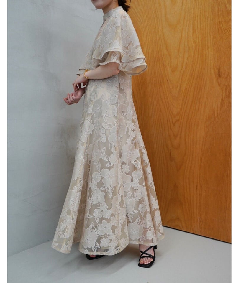 acka all sheer flower dress（beige)着用詳細