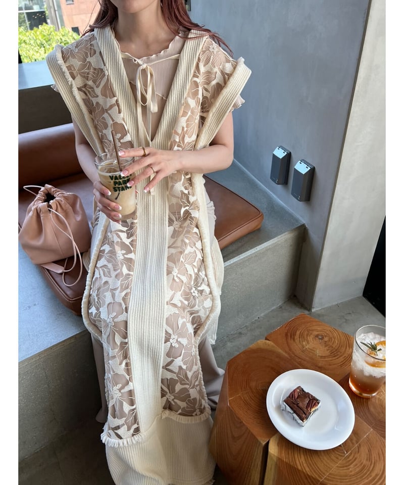 acka fringe flower long vest-