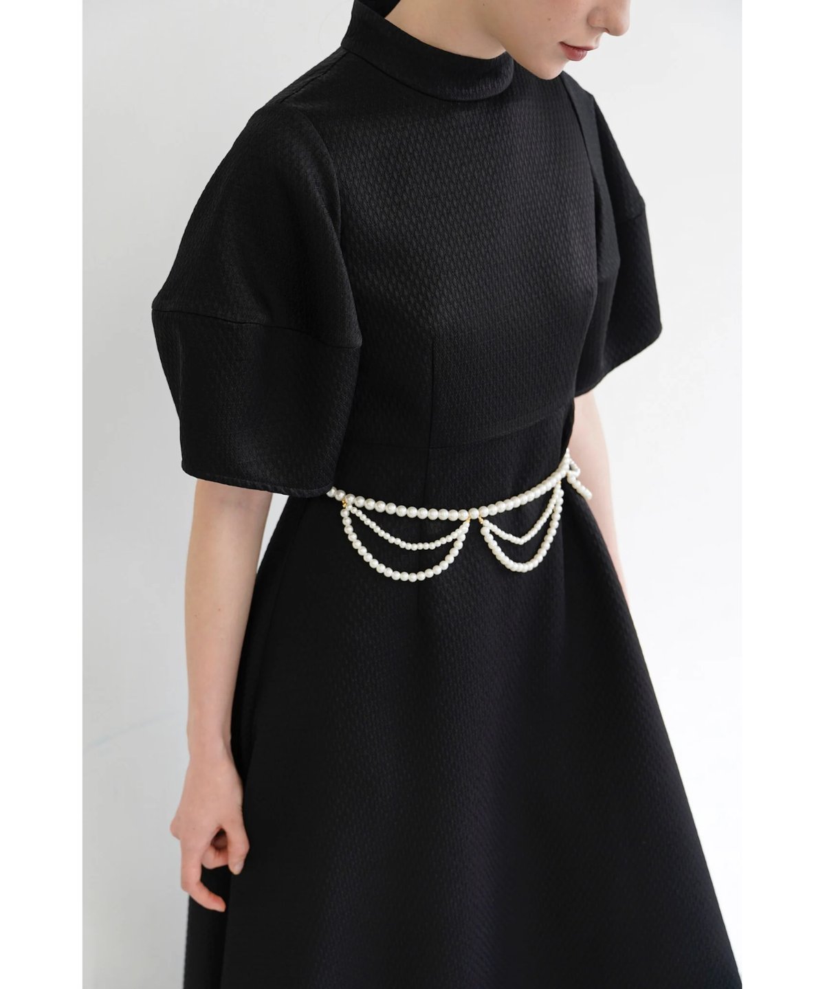 pearl belted puff dress | Acka.| エーシーケーエー|公式 pearl belted puff dress | Acka.| エーシーケーエー|公式