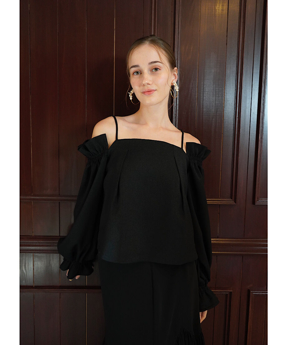 【極美品】Acka puffy cami blouse オフショルダートップス acka】 puffy cami blouse トップス