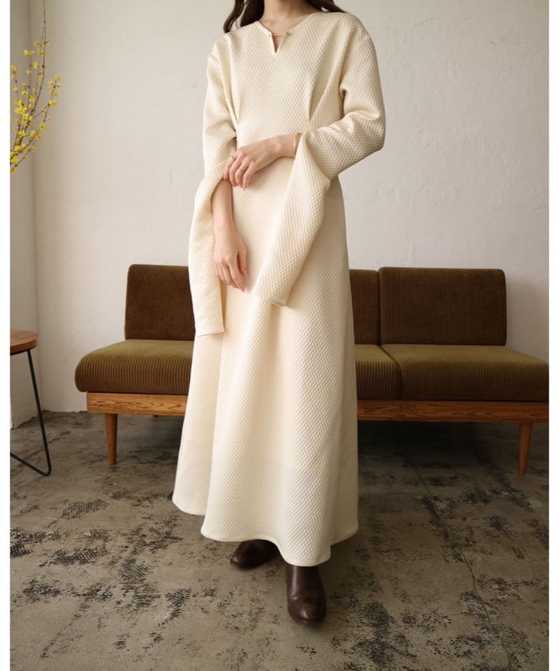 週末セール【新品】acka arm slit one-piece ivory-