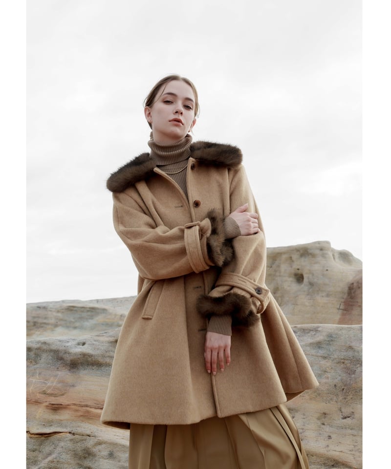 fur flare middle coat | Acka.｜ エーシーケーエー｜公式オンライン