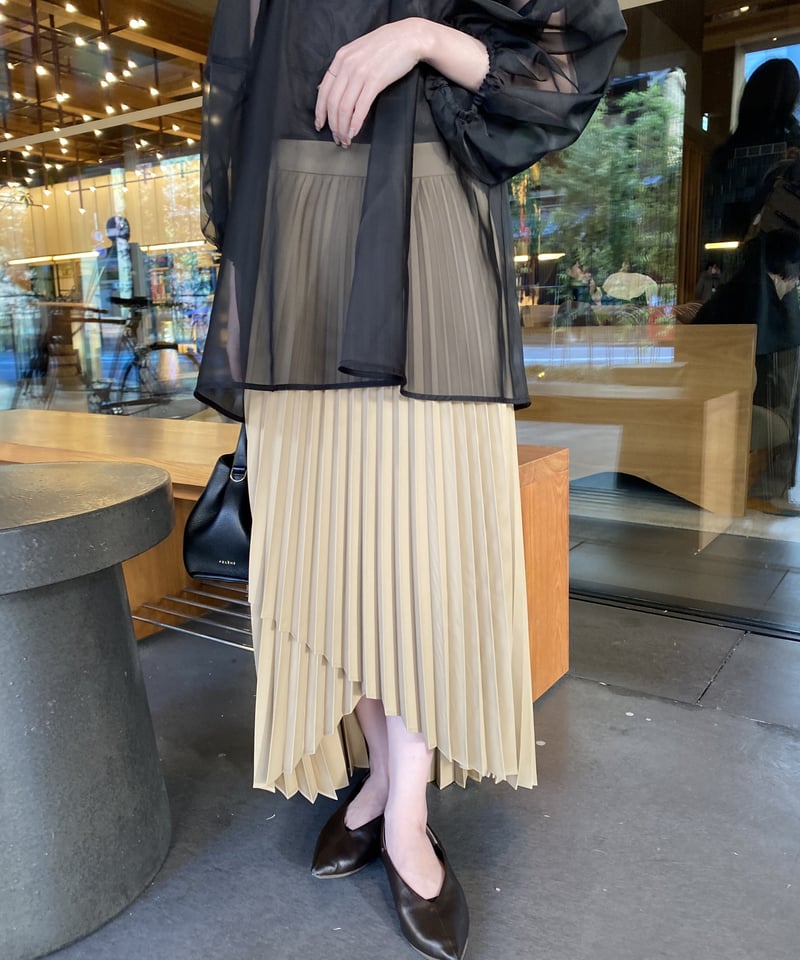 tiered pleats skirt（camel） | 【Acka.】エーシーケーエー｜公式...