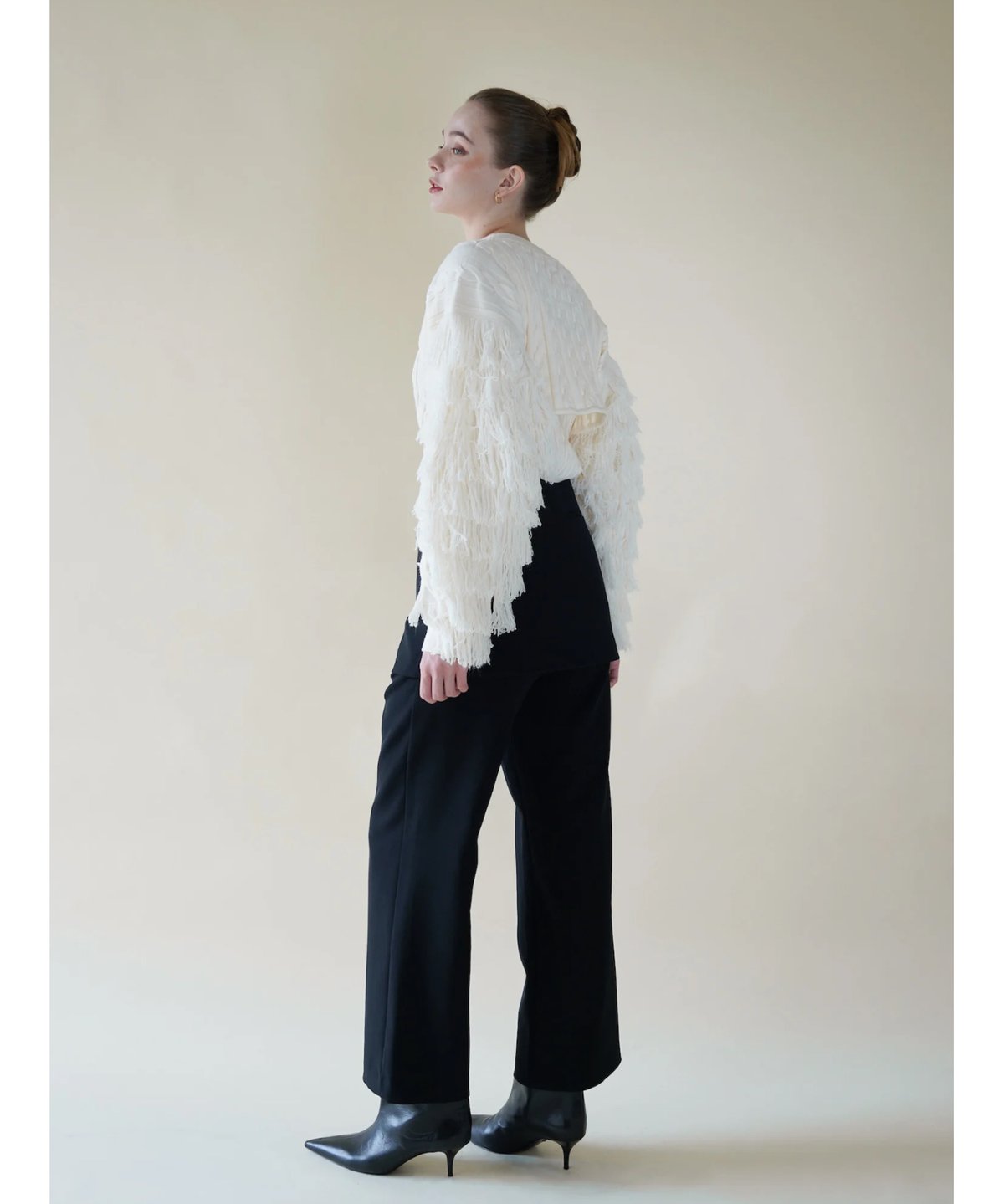 Acka fringe short knit