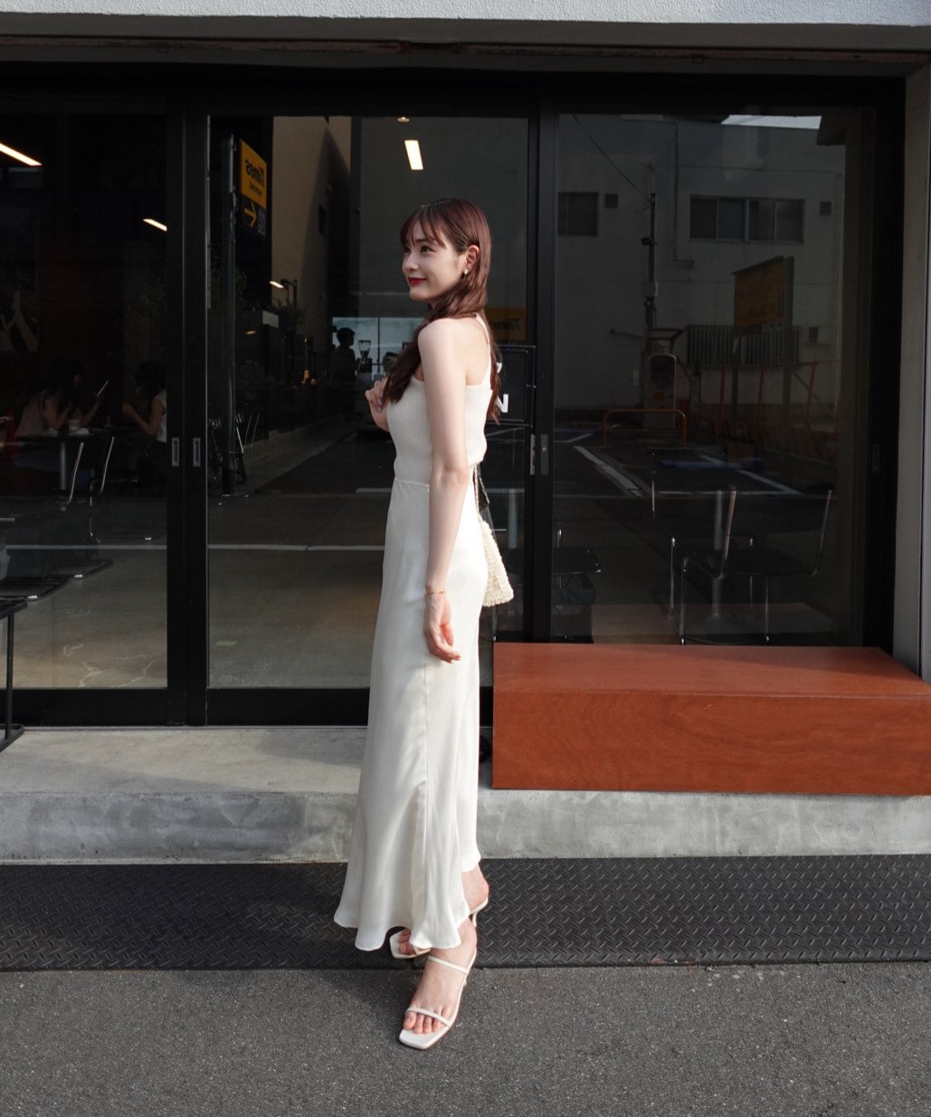 satin flare skirt | Acka.| エーシーケーエー|公式オンライン satin flare skirt | Acka.| エーシーケーエー|公式オンライン
