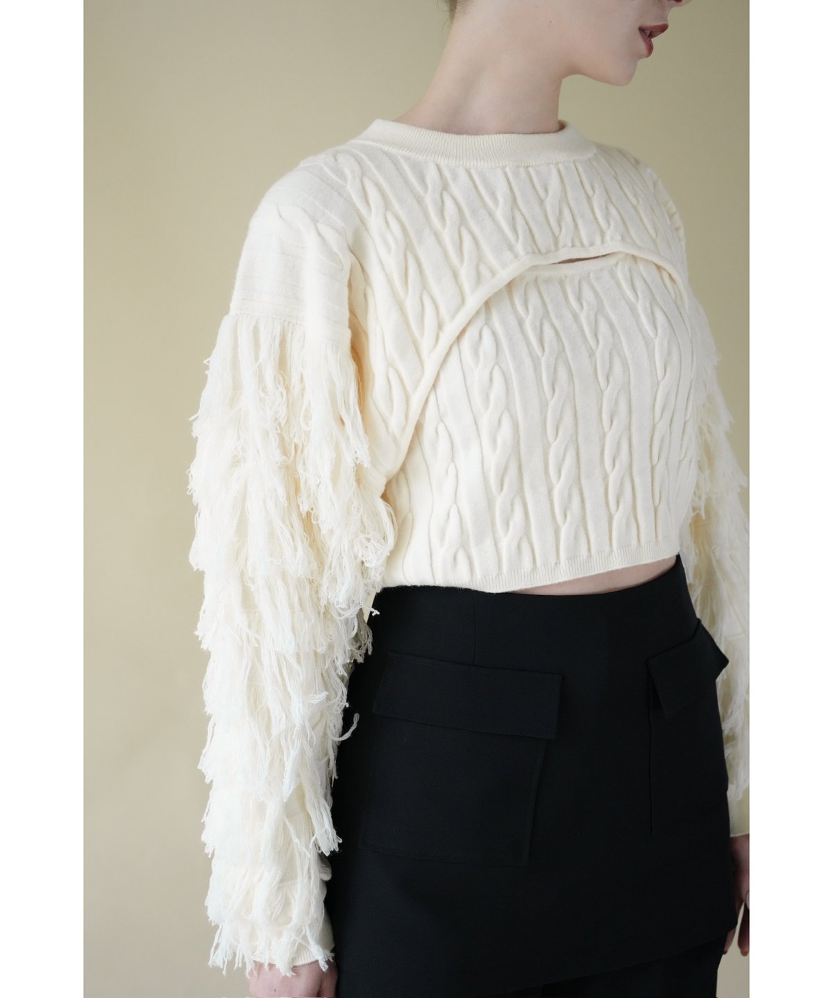 Acka fringe short knit