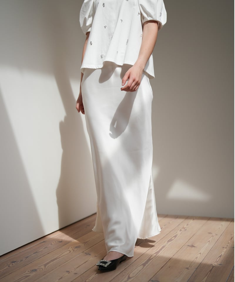 Acka satin flare skirt