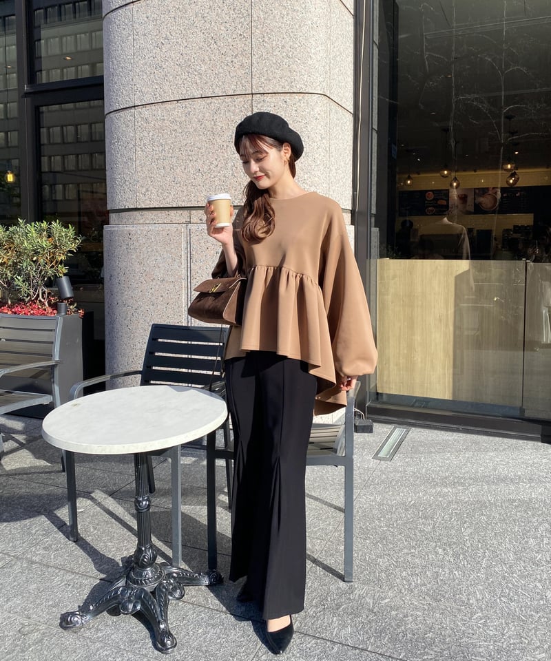 peplum loose sweat | Acka.| エーシーケーエー|公式 peplum loose sweat | Acka.| エーシーケーエー|公式