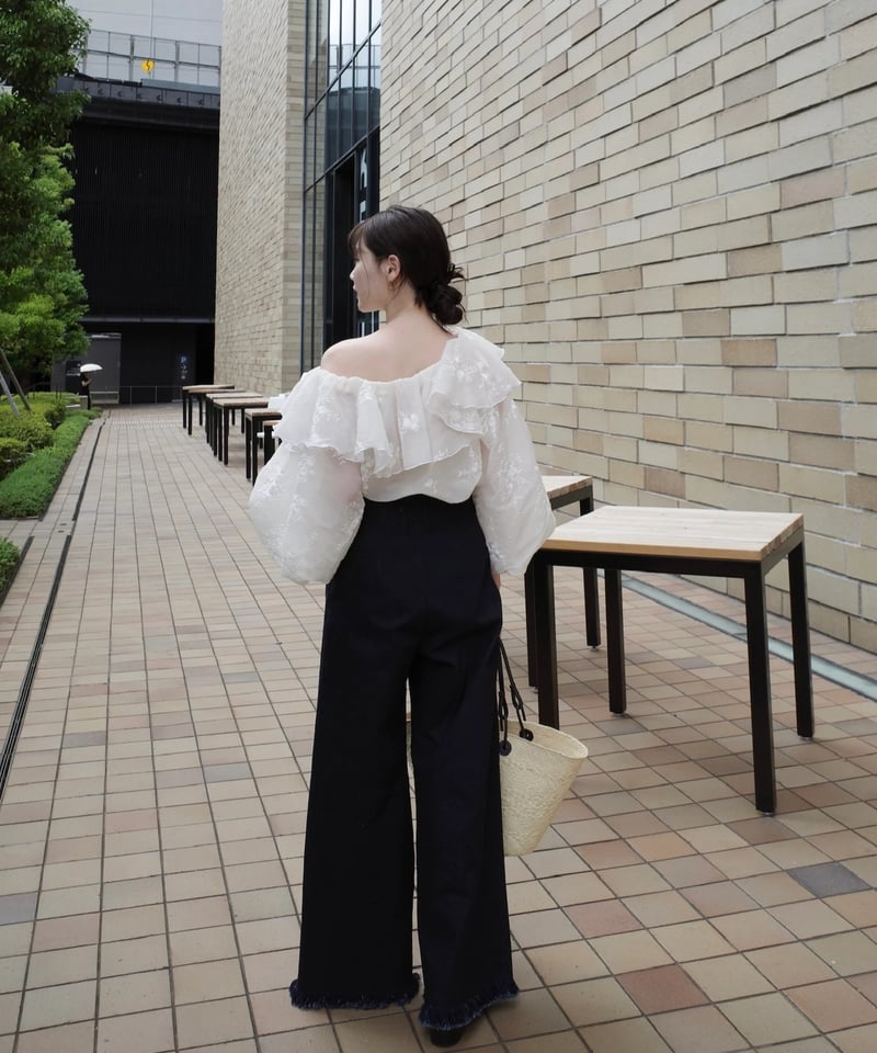 embroidery frill blouse | Acka.｜ エーシーケーエー｜公式 