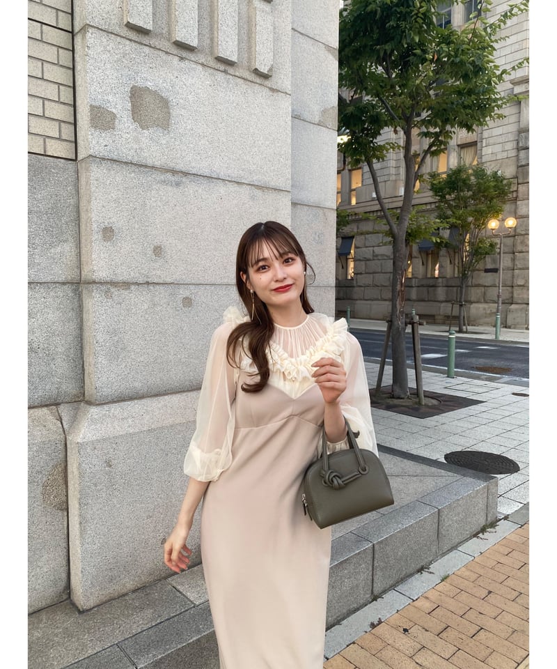 Acka パフギャザーブラウス