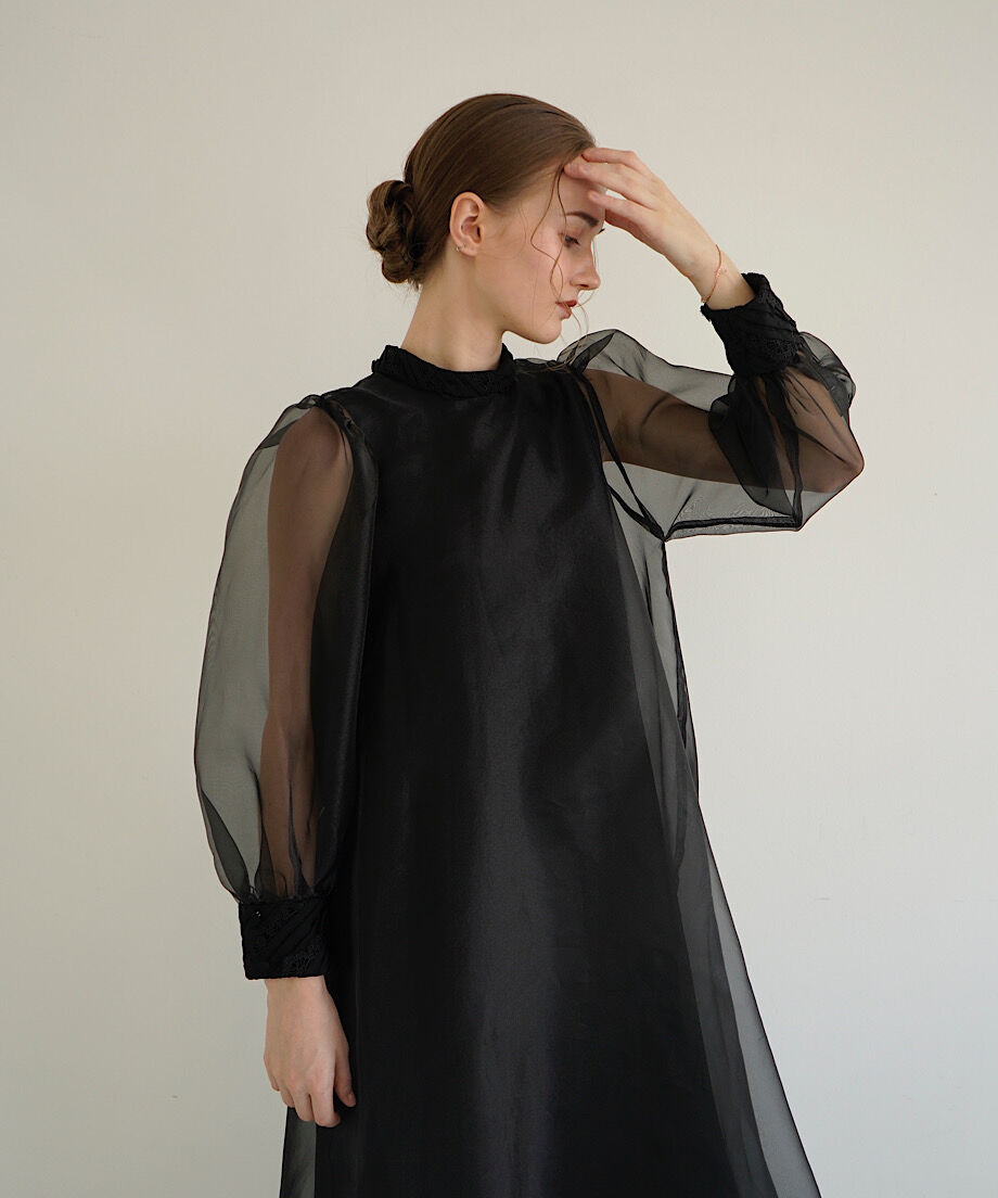 ワンピース Acka. sheer loose one-piece Acka.（エーシーケーエー）sheer over one-piece（ブラック/2