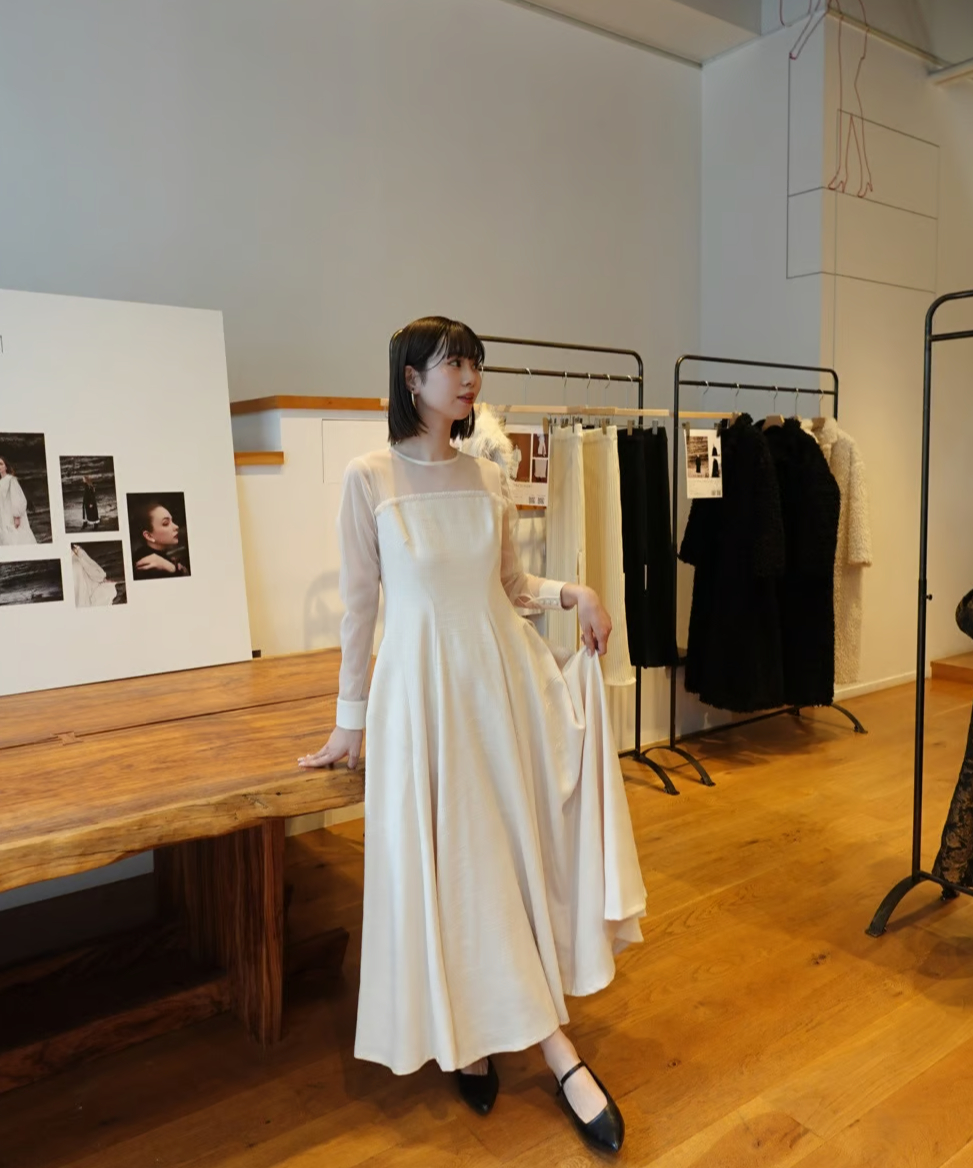 sheer tweed cocoon dress | Acka.| エーシーケーエー|公式オン sheer tweed cocoon dress | Acka.| エーシーケーエー|公式オン