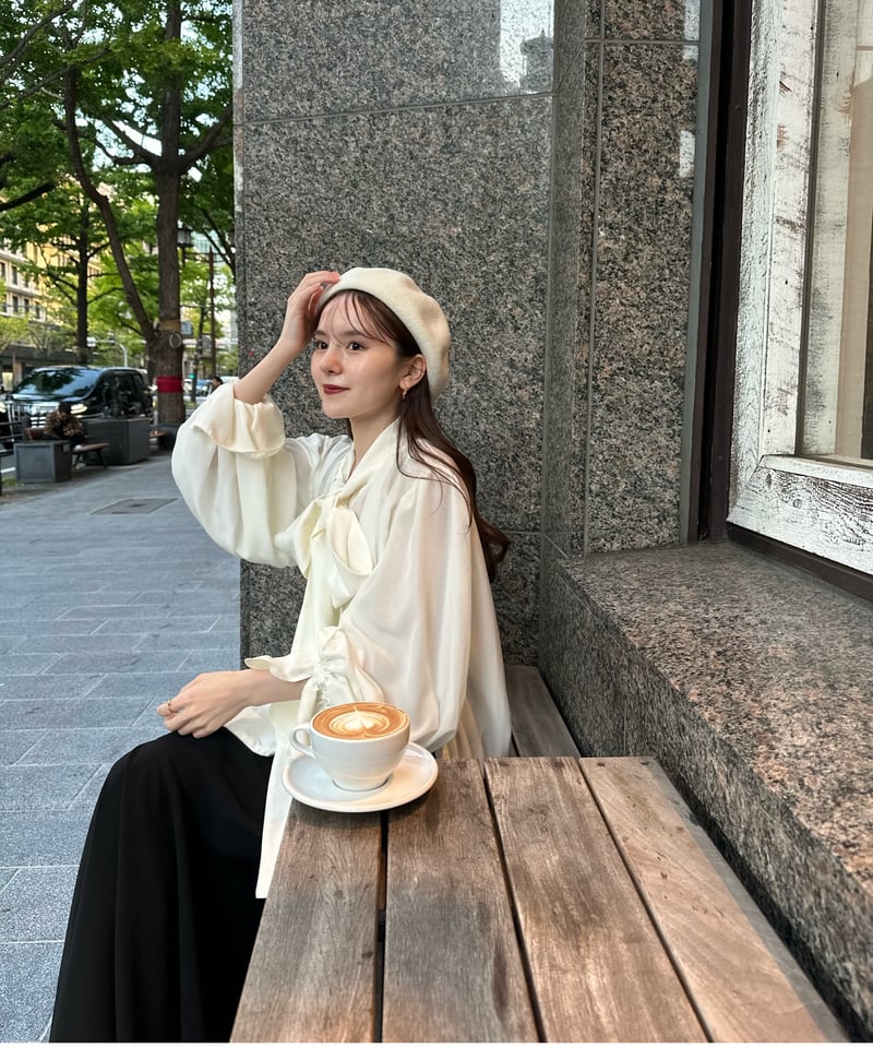 loose ribbon blouse | Acka.｜ エーシーケーエー｜公式 