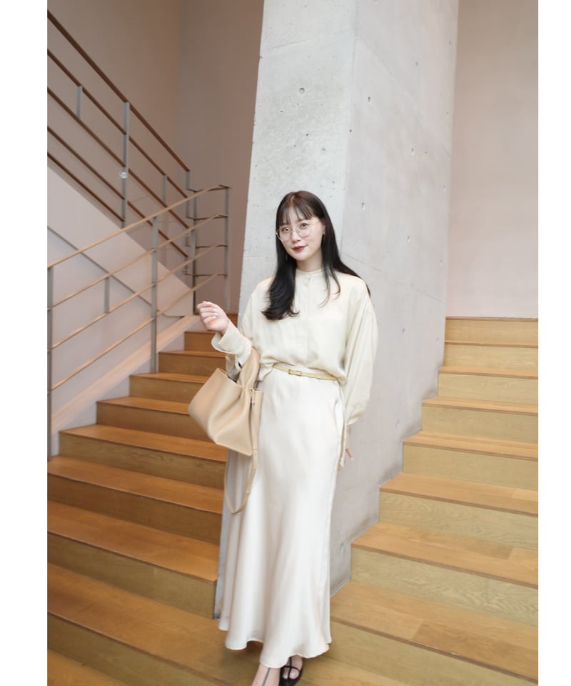 satin flare skirt | Acka.｜ エーシーケーエー｜公式オンライン