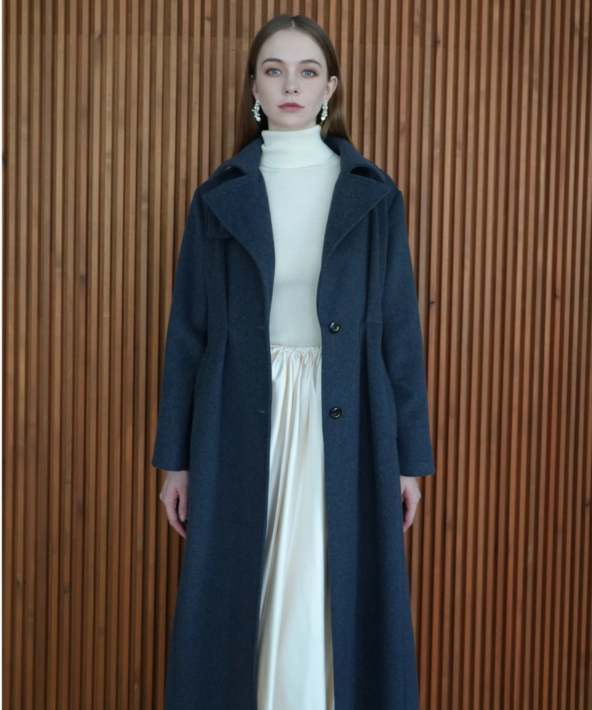 Acka. stand collar fringe coat