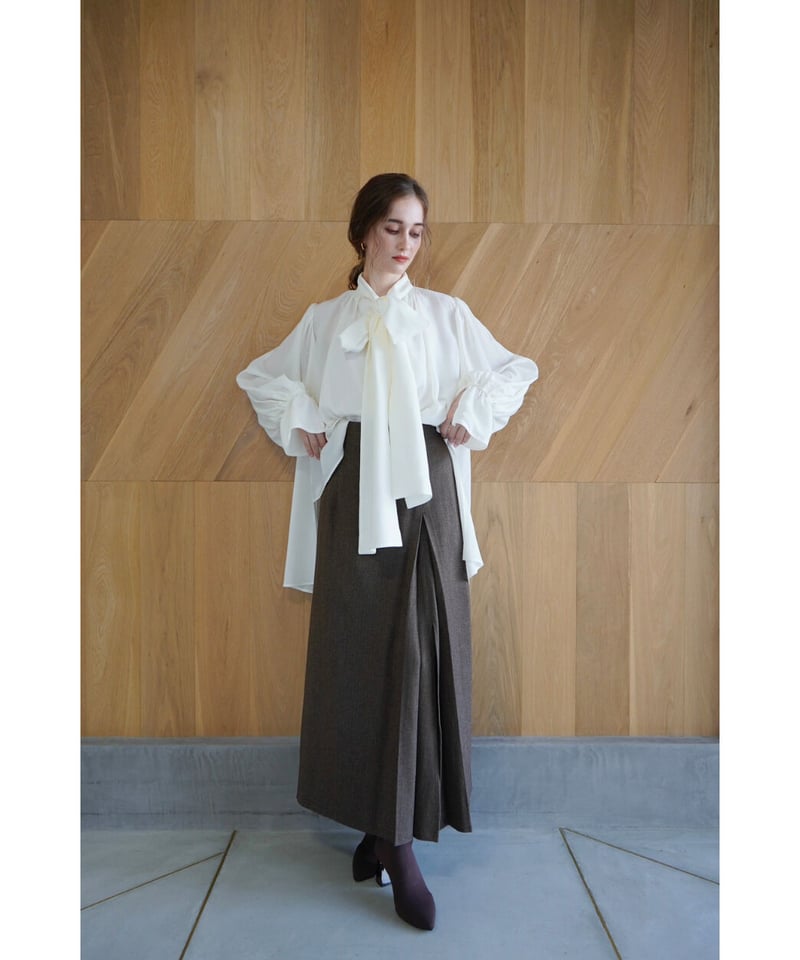 loose ribbon blouse | Acka.｜ エーシーケーエー｜公式 