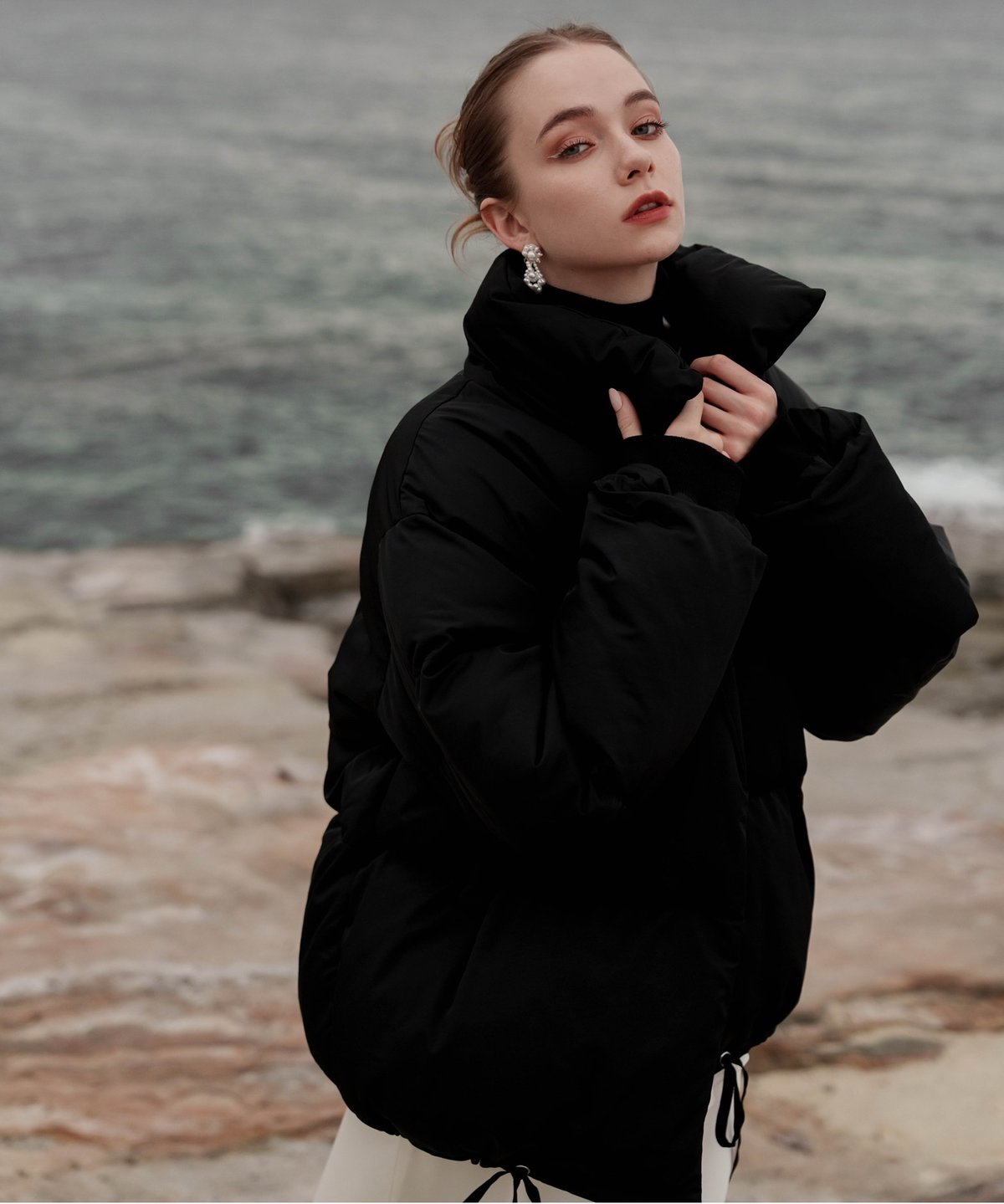 volume down jacket | Acka.| エーシーケーエー|公式 volume down jacket | Acka.| エーシーケーエー|公式