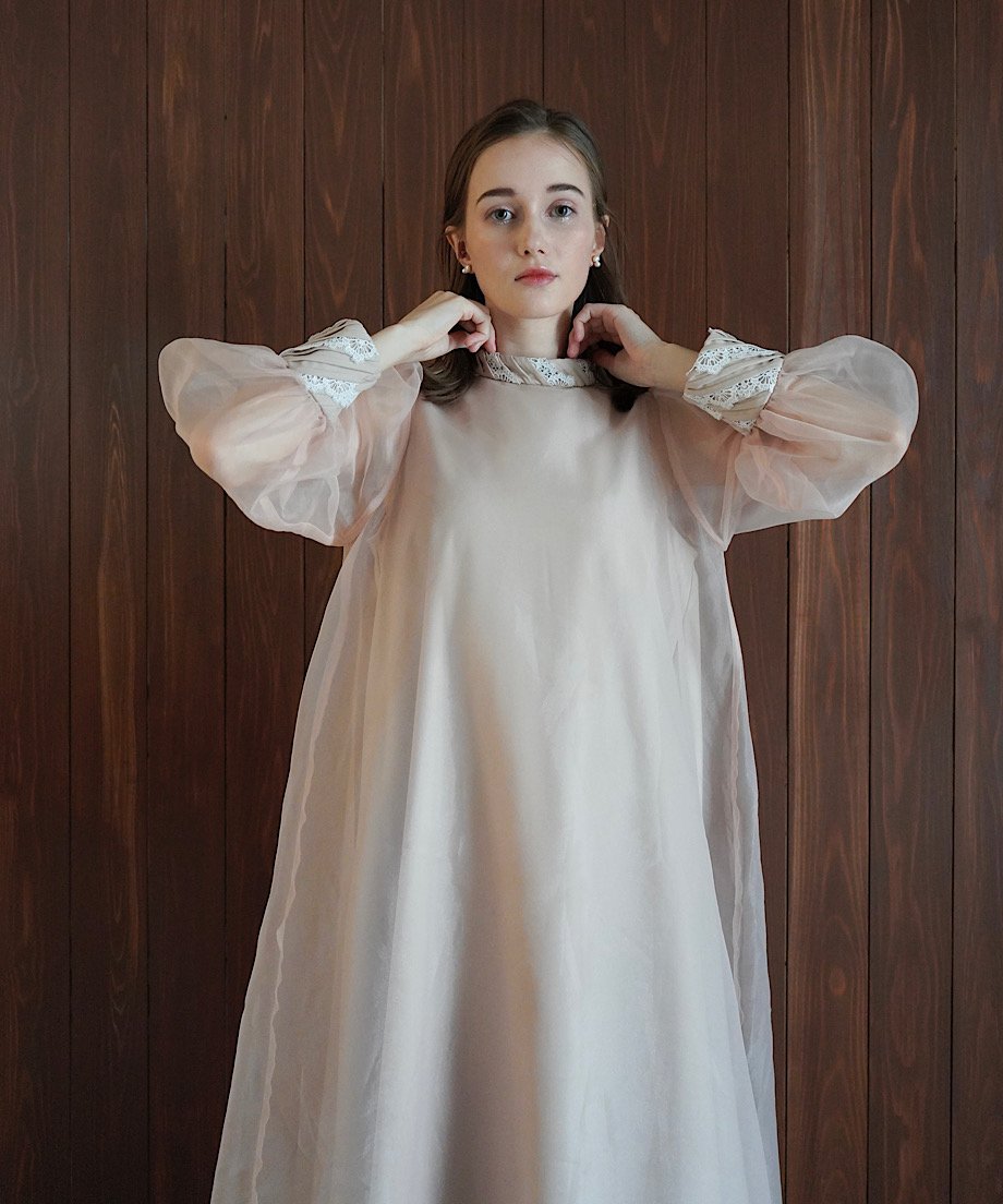sheer over one-piece | Acka.| エーシーケーエー|公式 sheer over one-piece | Acka.| エーシーケーエー|公式