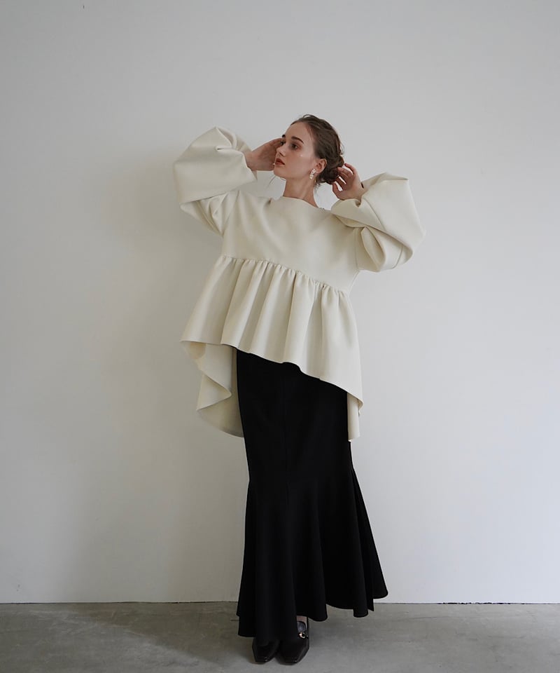 peplum loose sweat (ivory) | 【Acka.】エーシーケーエー｜公式...