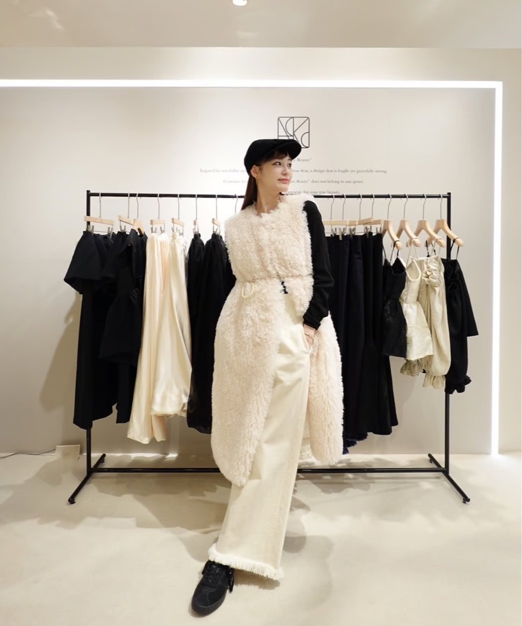 fur long vest | Acka.| エーシーケーエー|公式オンラインストア fur long vest | Acka.| エーシーケーエー|公式オンラインストア