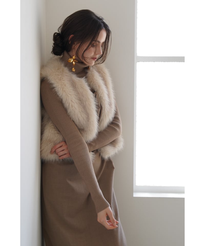 fur short vest | Acka.| エーシーケーエー|公式オンラインストア fur short vest | Acka.| エーシーケーエー|公式オンラインストア
