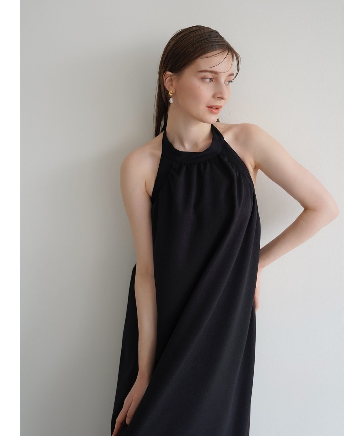 resort back open dress | Acka.｜ エーシーケーエー｜公式オンライ 