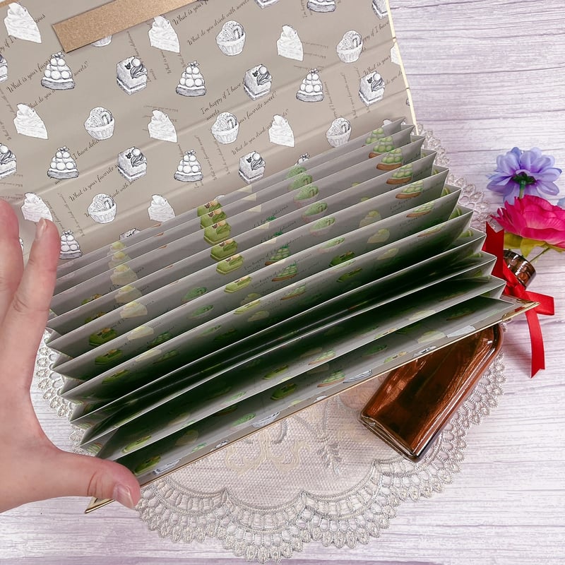 スイーツ柄ペーパー使用クラッチ蛇腹ファイル | ハル×文具女子の文具専門店