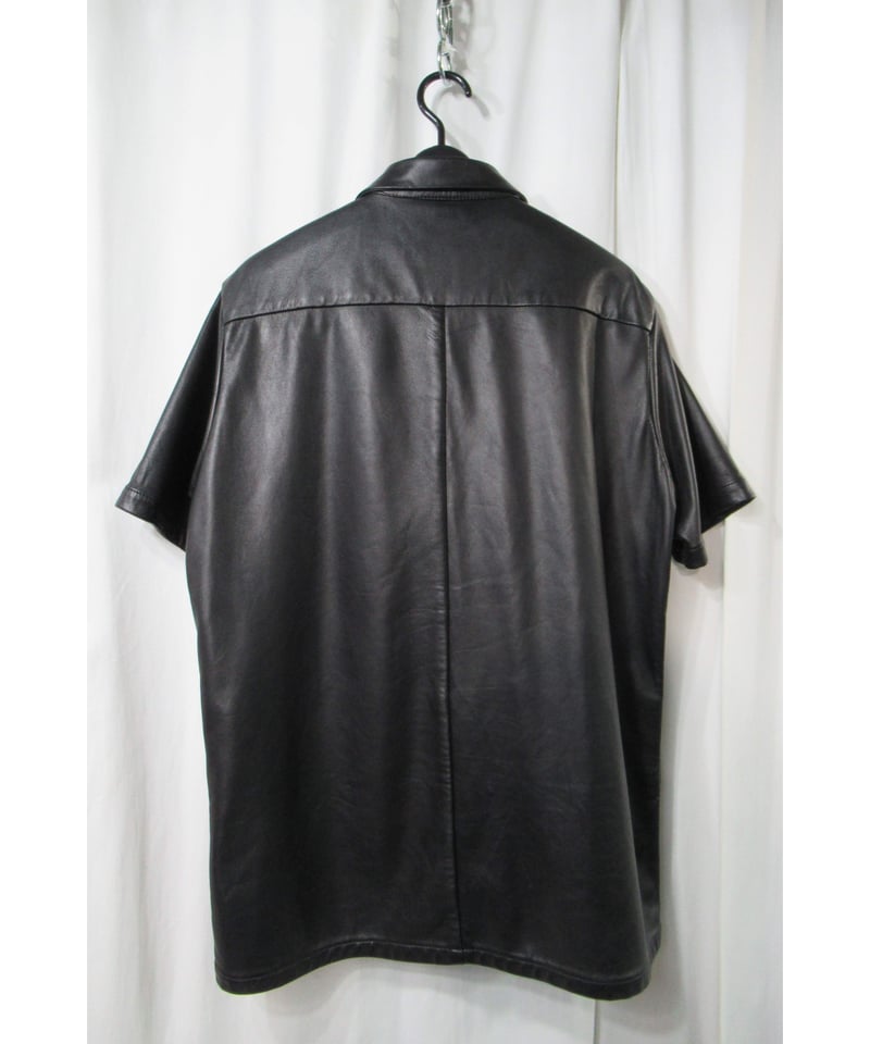 Yohji Yamamoto POUR HOMME レザー半袖シャツ 羊革 黒色 Yohji Yamamoto POUR HOMME レザー半袖シャツ 羊革 黒色