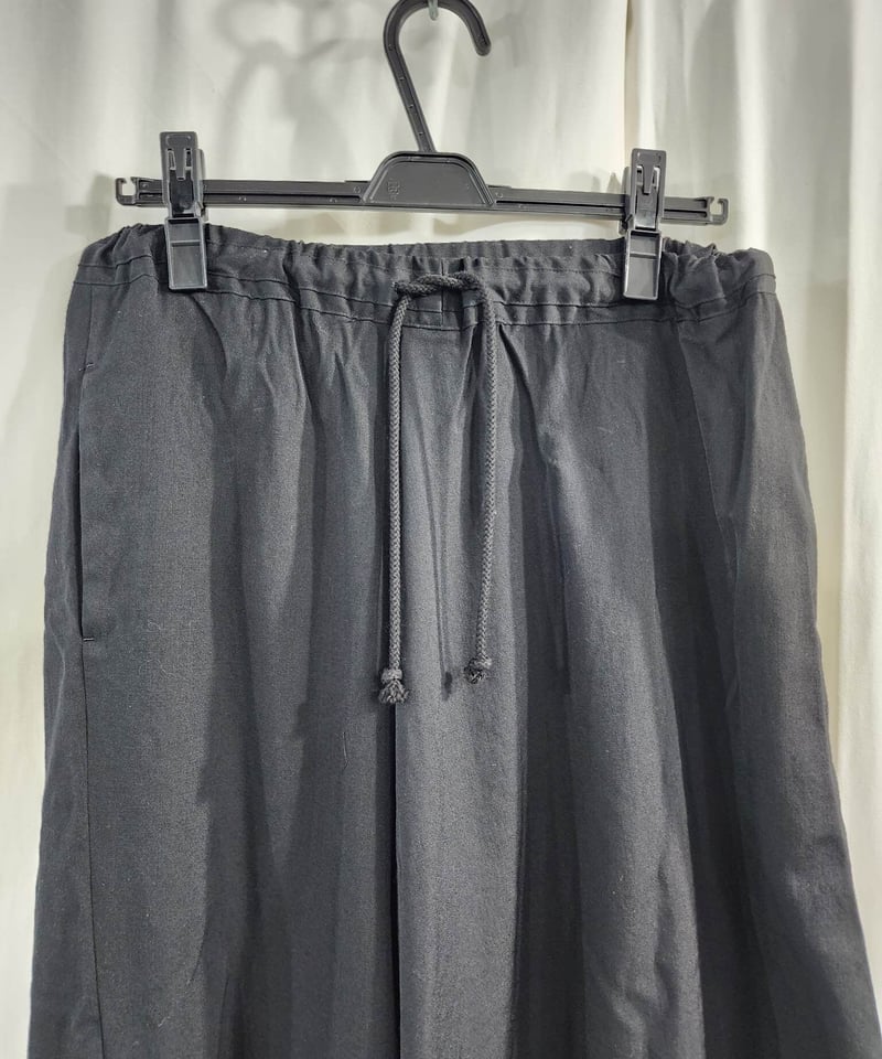 B yohji yamamoto 黒 アシンメトリーデザインサルエルパンツ (NP