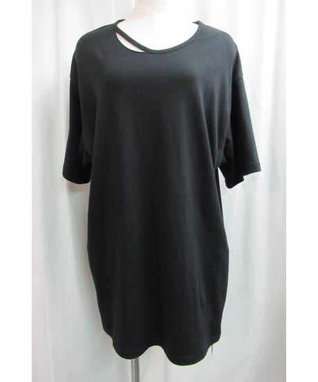 camphor tree 黒 襟カッティングデザインTシャツ