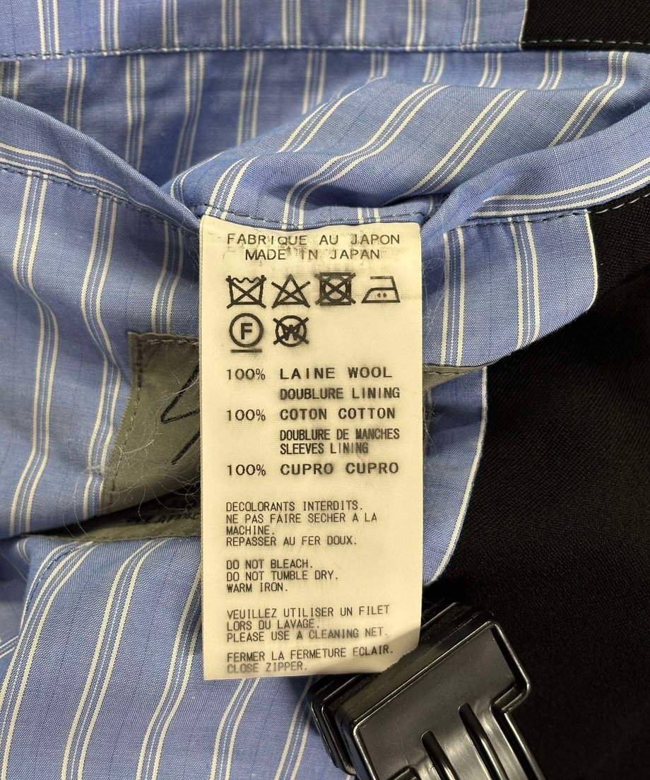 637a11884aed1956b5a8e924