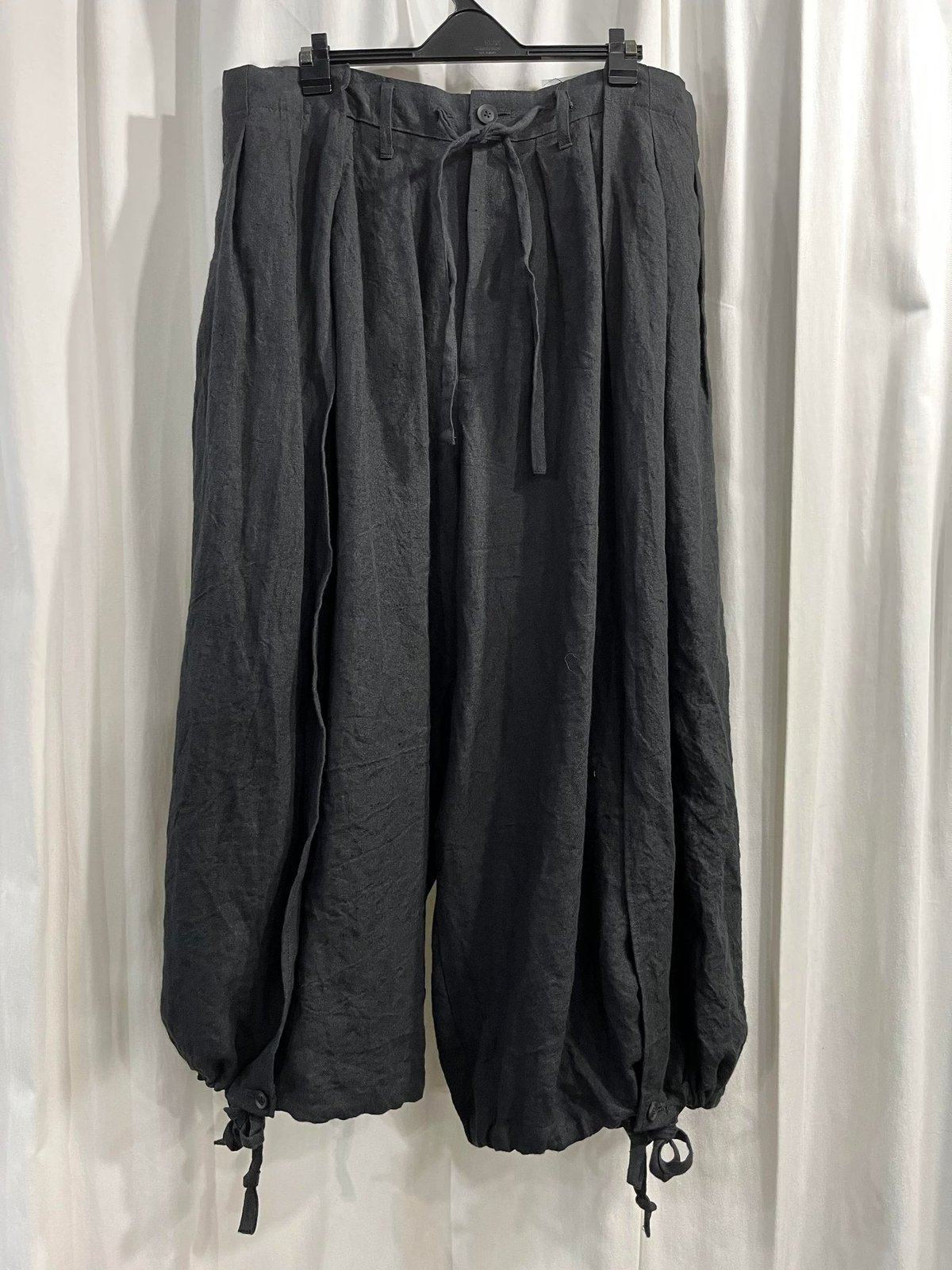 Yohji Yamamoto Pour Homme バルーンパンツ STAFF STYLING｜THE SHOP YOHJI YAMAMOTO
