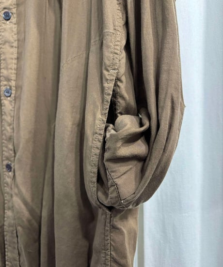2021AW yohji yamamoto pour homme バックオープン ブラウス（HX-B07-200）