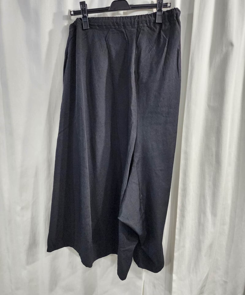 B yohji yamamoto 黒 アシンメトリーデザインサルエルパンツ (NP