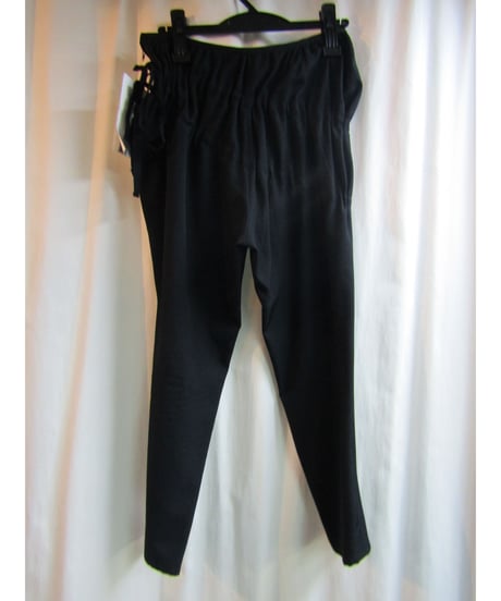 新品・未使用 16aw yohji yamamoto femme ギャザーデザインテーパードパンツ FR-P19-125