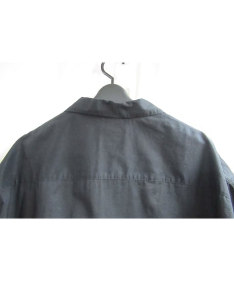 B yohji yamamoto +noir デザイン半袖ブラウス（NW-B53-028）