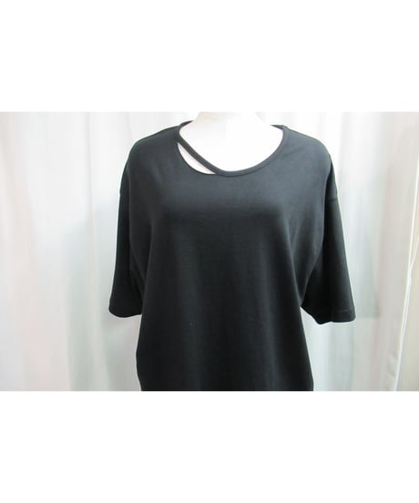 camphor tree 黒 襟カッティングデザインTシャツ