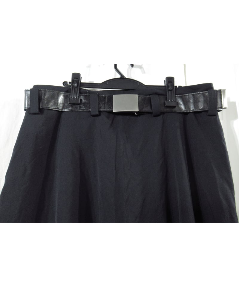 Y's yohji yamamoto ベルト付き デザインフレアスカート(YE-S17 Y's yohji yamamoto ベルト付き デザインフレアスカート(YE-S17