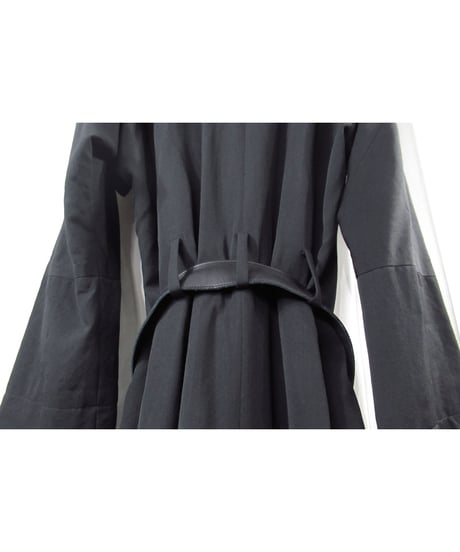 18aw yohji yamamoto pour homme ベルト付き 多釦 ドルマンスリーブデザインロングドレス（HV-D36-100）