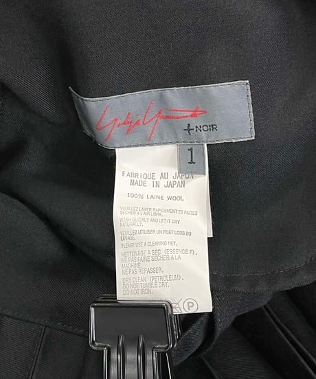 yohji yamamoto +NOIR プリーツスカート（NT-S10-100）